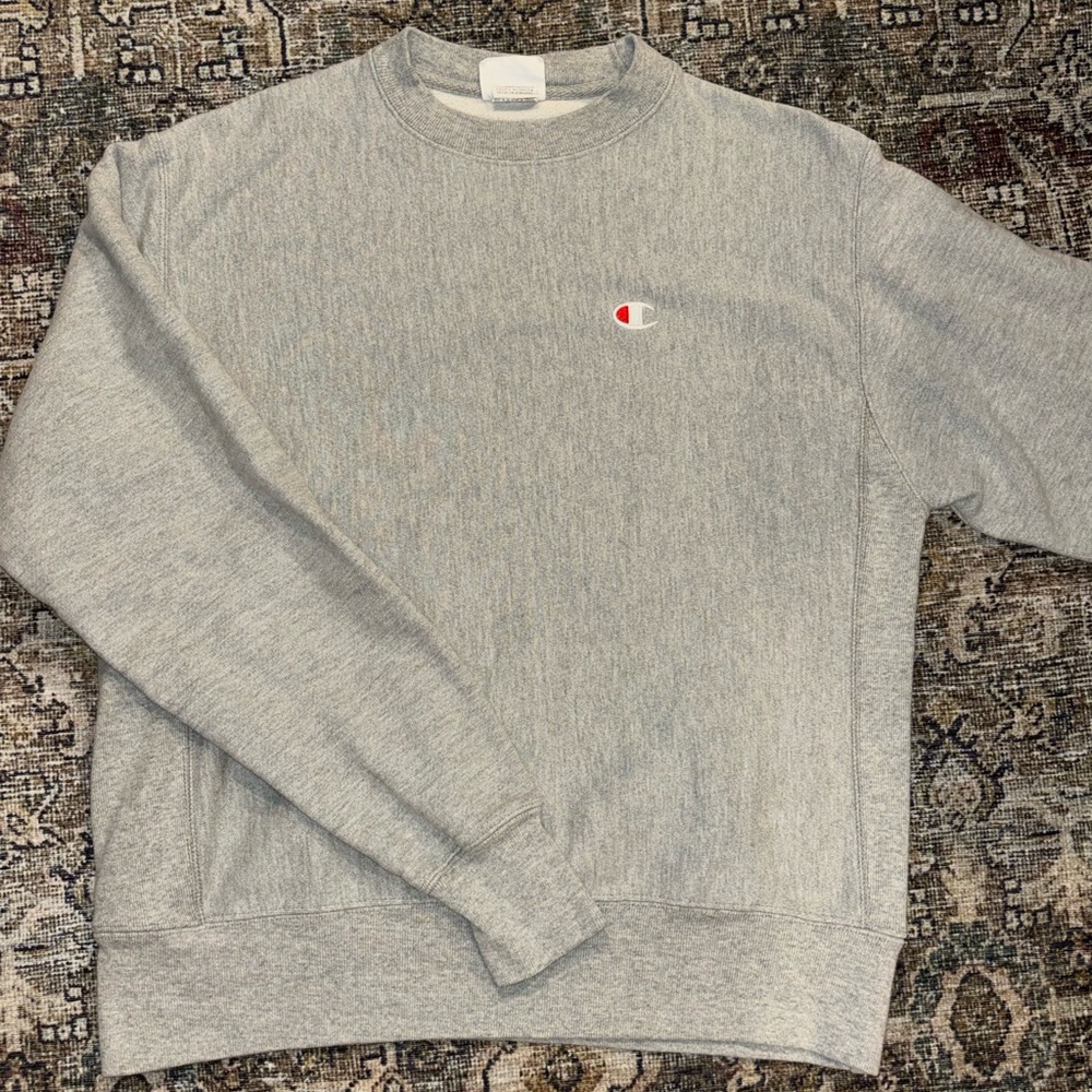 Champion Gray Crewneck Sweatshirt Classic Design